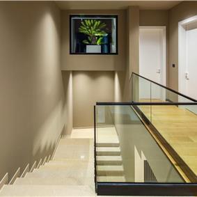 Luxury 5-Bedroom Sea-View Villa with Heated Infinity Pool in Orasac near Dubrovnik – Sleeps 10